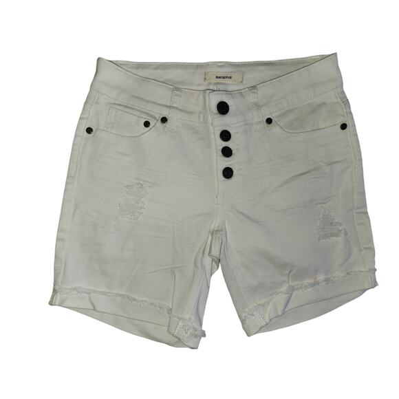 Blue Asphalt NWT White Distressed Denim Jean Shorts Size‎ 3 - Picture 1 of 10